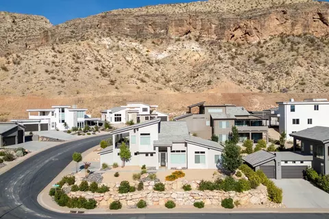 458 N 200 E, La Verkin, UT 84745