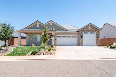 4837 S Resolution Dr, Washington, UT 84780