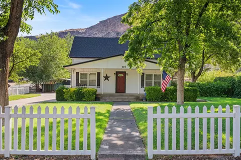 115 S 100 E, Hurricane, UT 84737