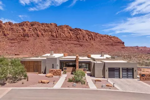 705 Sanctuary Pl, Ivins, UT 84738