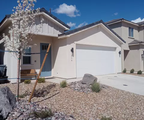 314 Deep Creek Dr, Washington, UT 84780
