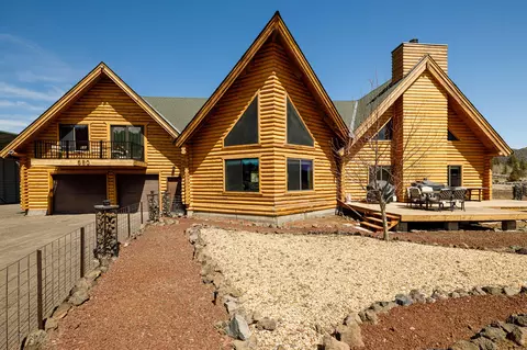 680 W Arrowhead Dr, Panguitch, UT 84759