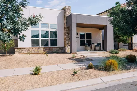 760 W Claystone Dr, Saint George, UT 84790