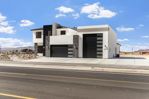 489 E Weatherby Way, Washington, UT 84780