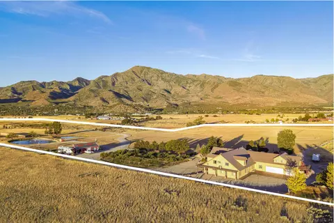View/Area - 1109 E 400 S, New Harmony, UT 84757 photo 3 of 4