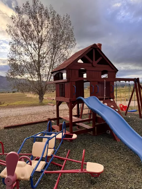 Exterior - 1109 E 400 S, New Harmony, UT 84757 photo 10 of 10