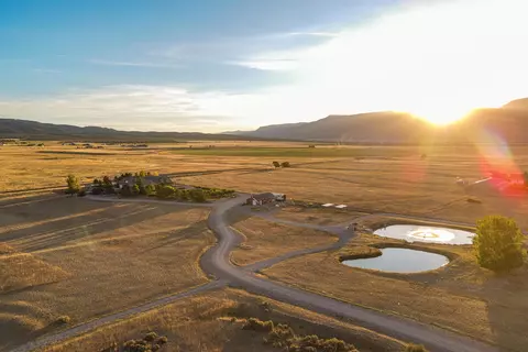 View/Area - 1109 E 400 S, New Harmony, UT 84757 photo 1 of 3