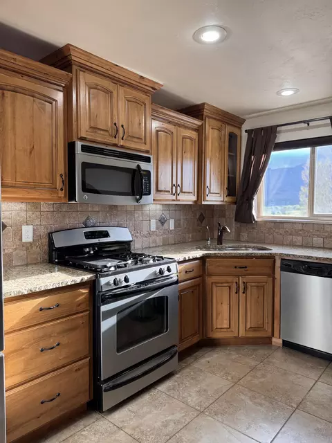 Kitchen - 1109 E 400 S, New Harmony, UT 84757 photo 5 of 5