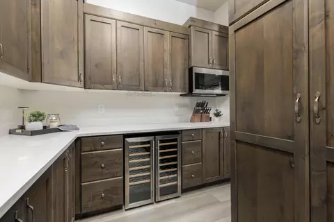 Kitchen - 3397 E Maple Mountain Dr, Saint George, UT 84790 photo 4 of 5