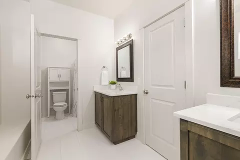 Bath - 3397 E Maple Mountain Dr, Saint George, UT 84790 photo 5 of 7