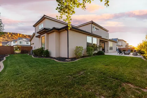 Exterior - 3397 E Maple Mountain Dr, Saint George, UT 84790 photo 3 of 6