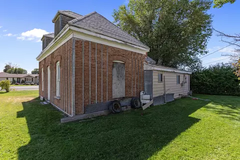 Exterior - 482 W 100 N, Beaver, UT 84713 photo 4 of 10