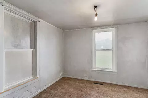 Bedroom - 482 W 100 N, Beaver, UT 84713 photo 1 of 6