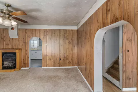Living - 482 W 100 N, Beaver, UT 84713 photo 2 of 9