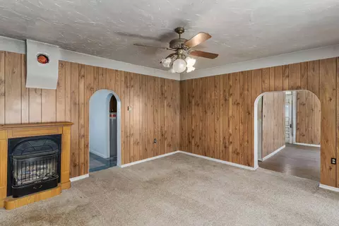 Living - 482 W 100 N, Beaver, UT 84713 photo 3 of 9