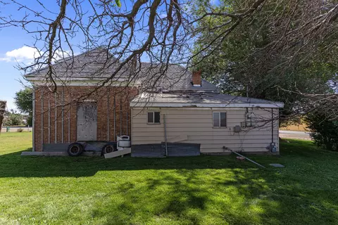 Exterior - 482 W 100 N, Beaver, UT 84713 photo 5 of 10