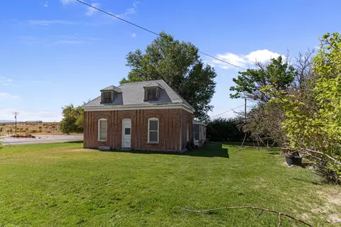 Exterior - 482 W 100 N, Beaver, UT 84713 photo 3 of 10