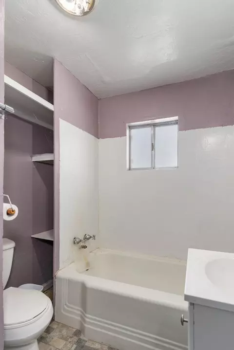 Bath - 482 W 100 N, Beaver, UT 84713 photo 1 of 1