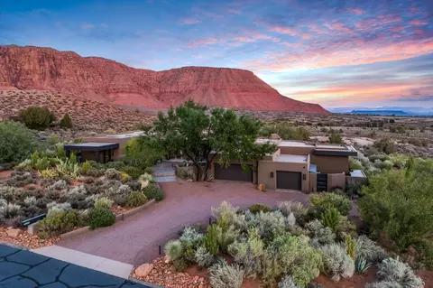 1450 Tuweap Dr, Ivins, UT 84738