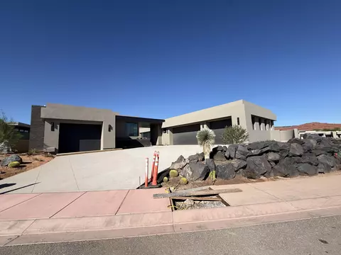 2874 W Indian Peaks Cir, Saint George, UT 84770