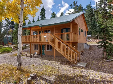 75 S Quakie Pl, Duck Creek Village, UT 84762