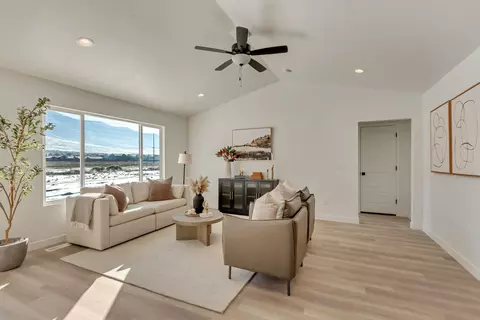 3714 N Daffodil Dr #420, Eagle Mountain, UT 84005 photo 6