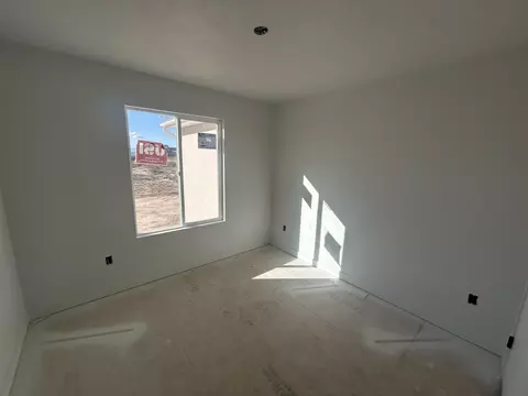 3662 N Daffodil Dr, Eagle Mountain, UT 84005 photo 3