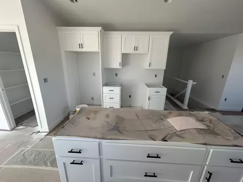 3662 N Daffodil Dr, Eagle Mountain, UT 84005 photo 2