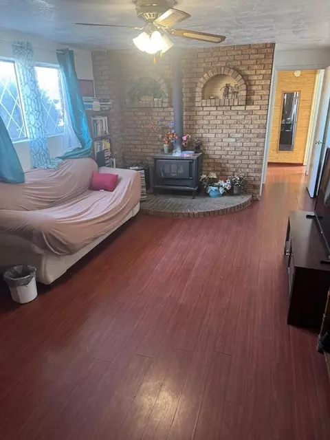 487 W Pinecone Dr, Cedar City, UT 84720 photo 3