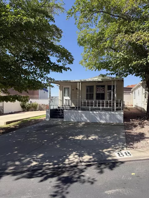 1150 W Red Hls # 88, Washington, UT 84780