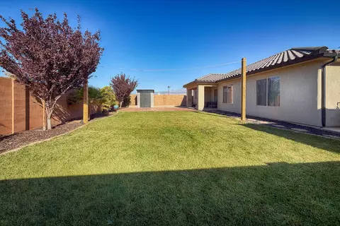 Exterior - 4032 S 890 E, Washington, UT 84780 photo 5 of 10