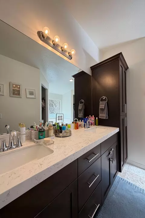 Bath - 4032 S 890 E, Washington, UT 84780 photo 3 of 6