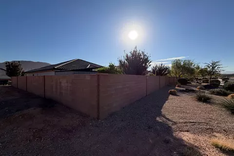 Exterior - 4032 S 890 E, Washington, UT 84780 photo 10 of 10