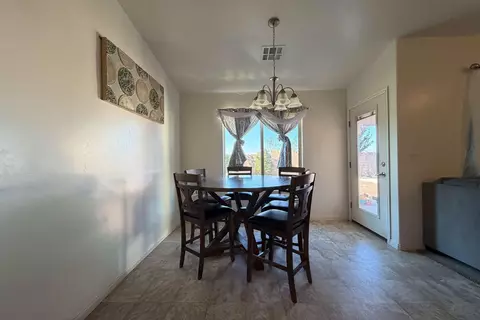Dining - 4032 S 890 E, Washington, UT 84780 photo 1 of 2