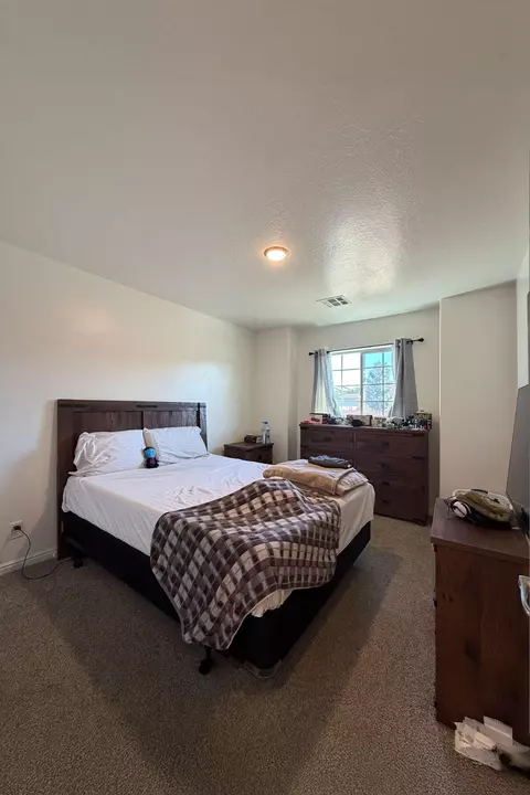 Bedroom - 4032 S 890 E, Washington, UT 84780 photo 3 of 6