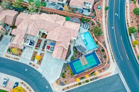 3800 Paradise Village Dr # 51, Santa Clara, UT 84765