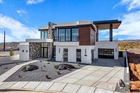 1273 N Lozano Rd, Washington, UT 84780