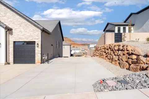 Exterior - 1491 E Centaurus Way, Washington, UT 84780 photo 13 of 15