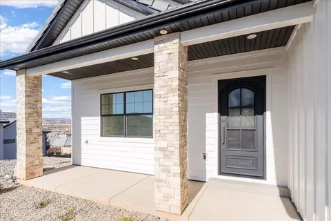Exterior - 1491 E Centaurus Way, Washington, UT 84780 photo 4 of 15