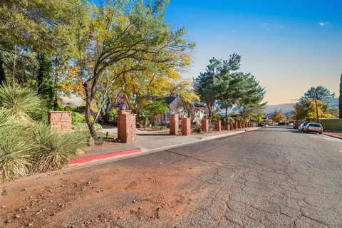 498 W Diagonal St, Saint George, UT 84770