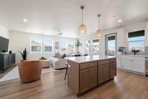 762 W Periwinkle UNIT 102, Saint George, UT 84790