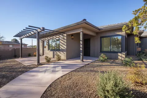 313 W Diagonal St, Saint George, UT 84770