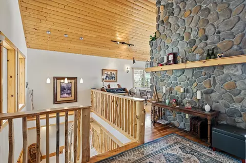 Entry Way - 699 W Hunter Ridge Dr, Brian Head, UT 84719 photo 2 of 8
