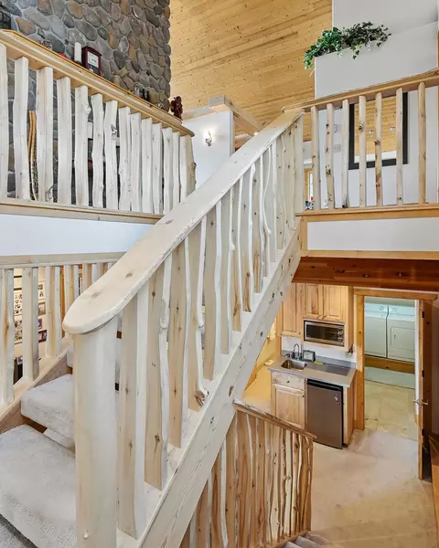 Entry Way - 699 W Hunter Ridge Dr, Brian Head, UT 84719 photo 5 of 8