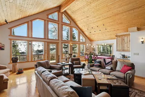 Living - 699 W Hunter Ridge Dr, Brian Head, UT 84719 photo 2 of 7