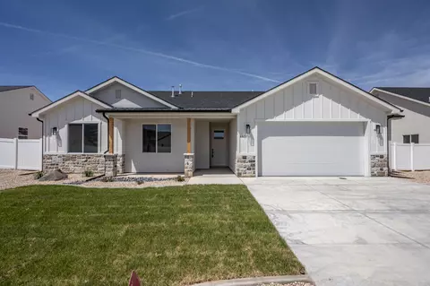 4923 N 10 E, Enoch, UT 84721