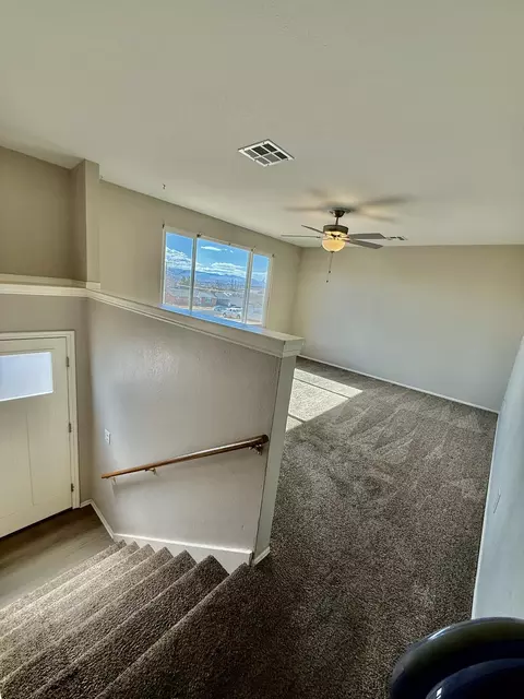 305 E Pectol St, Washington, UT 84780 photo 3