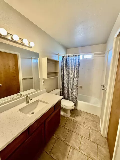 305 E Pectol St, Washington, UT 84780 photo 11