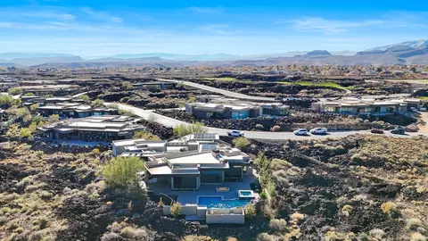 2442 N Kiva Trl, Saint George, UT 84770