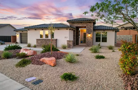 438 W Camino Oso, Washington, UT 84780
